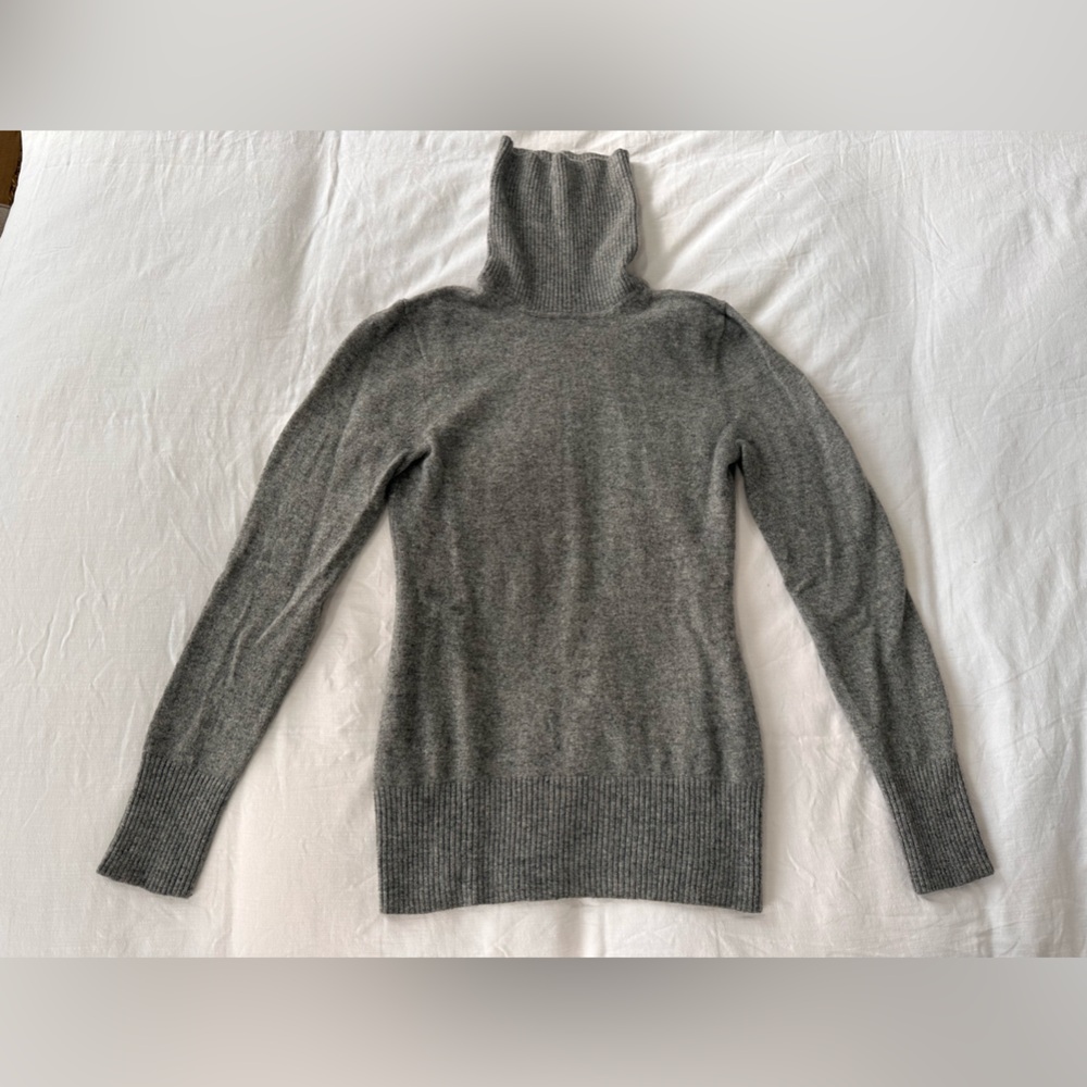 J.Crew- 100% Cashmere Turtleneck Sweater Grey